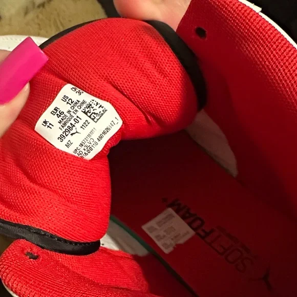 Puma White and Red High-Tops with Black Details - Picture 4 of 4